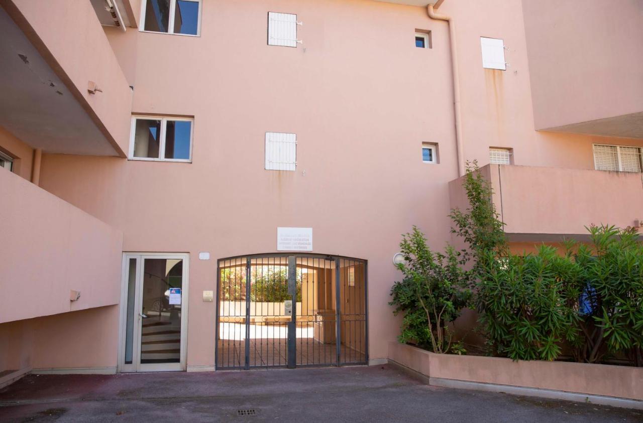 Le Ptit Max Centre Ville - Terrasse Sainte-Maxime Kültér fotó